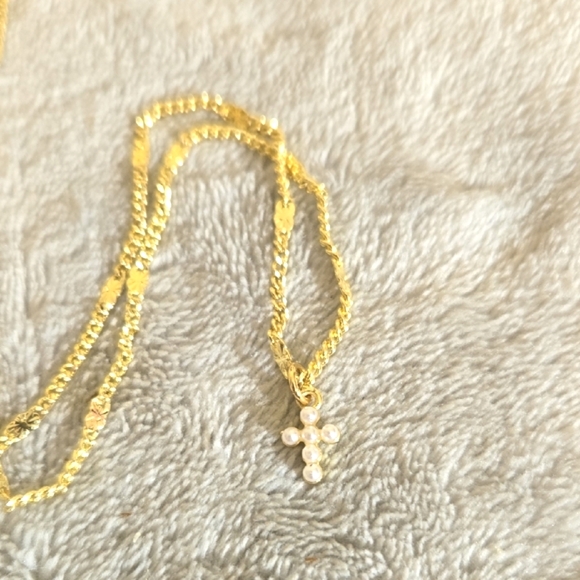 #566 Elegant Gold Tone Necklace 9.5 Inches - Picture 2 of 2